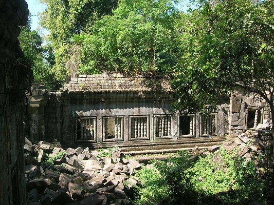 Amazing Scenes of the World, Angkor Temple Among Green Scene, It is Majestic Scene