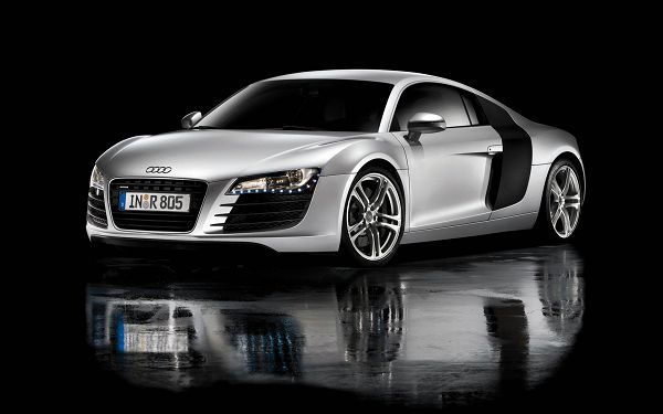 Audi R8 Post in Pixel of 1920x1200, Decent Car Running in Water, an Unbelieveable Scene, It Shall Look Good on Multiple Devices - HD Cars Wallpaper
