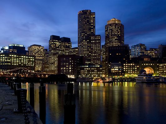 Beautiful Pics of Natural Scene, the Lighted Up Buildings Along the Harbor, Incredible Scenery