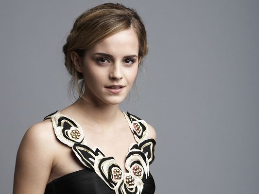 Emma Watson Gorgeous HD Post in 1920x1440 Pixel, Girl Turned into a Graceful Lady, She is Now Appealing and Attractive - TV & Movies Post