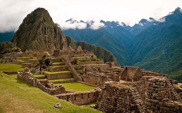 Free Download Natural Scenery Wallpaper of Machu Picchu, Tall Hills Reaching Pretty to the Sky, a Magnificent and Fit Scene