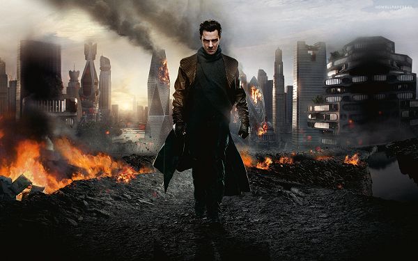 Free Download TV & Movies Post - Star Trek into Darkness Post in Pixel of 2880x1800, Man Walking Alone in Fire Zone, Fearless and Determined