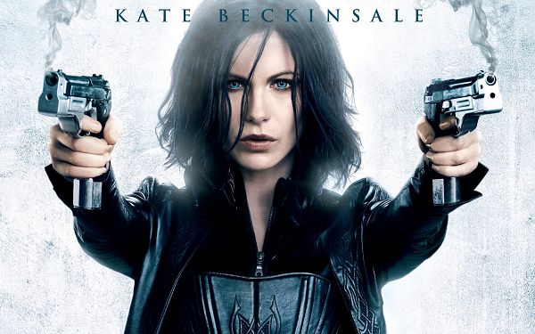Kate Beckinsale in Underworld 4 in 1920x1200 Pixel, Lady with Two Guns, Someone is So Dead This Time - TV & Movies Wallpaper
