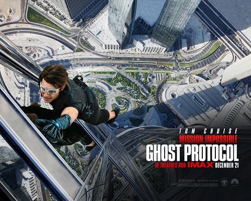 MI4 Ghost Protocol in 1280x1024 Pixel, Tom Cruise is in an Extremely Tall Building, Somebody, Save Him - TV & Movies Wallpaper