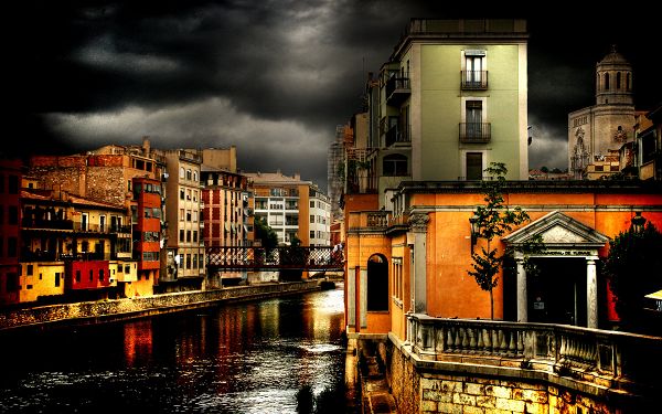 Magnificent Buildings and Dark Sky Included, Heavy Rain Can be Expected - Spanish City Image Wallpaper 