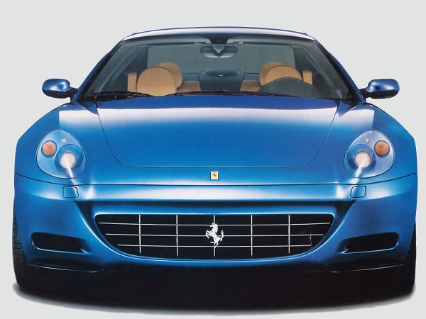 Free Wallpaper: A Blue Ferrari Is Coming