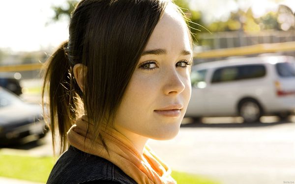 Free Wallpaper Of Actress-Ellen Page