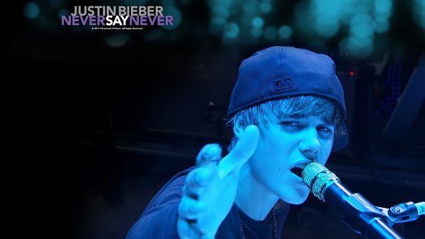 Free Wallpaper Of Popular Star: Justin Bieber