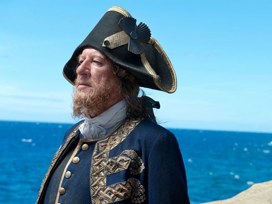 Best Films Wallpaper, Pirates Of The Caribbean, Old Man Facing the Blue Sea