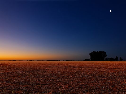 click to free download the wallpaper--Nature Peaceful Landscape, Night Scene in the Country, Impressive and Beautiful