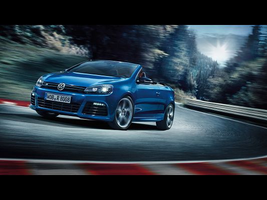 click to free download the wallpaper--Pics of Super Car, Volkswagen Golf R from Motion Side, Turning a Corner