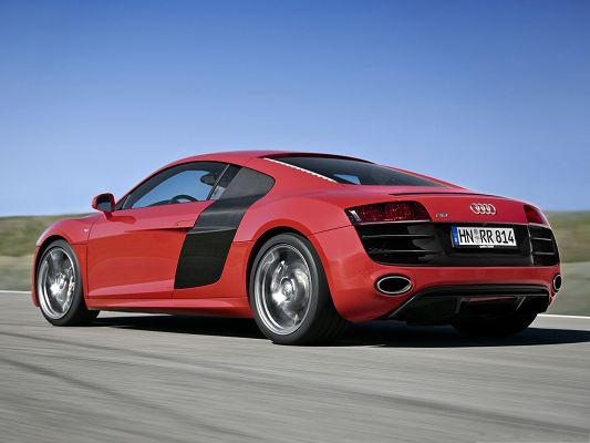 click to free download the wallpaper--Super Car Pictures, Red Audi R8 Car in Great Speed, Amazing Look
