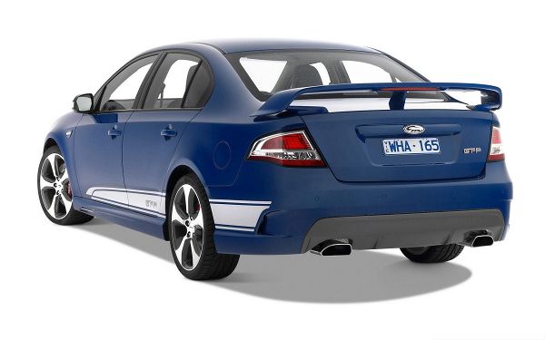 click to free download the wallpaper--Top Cars Background, Blue FPV GT Car from Rear Look, White Setting