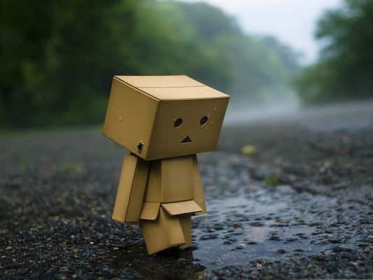 Wallpaper for Desktop Computer, Lonely Boxman, Is Wet Body for the Rain or Crying?