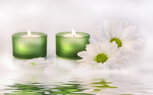 click to free download the wallpaper---White Flowers and Candles Surrounding, Water in Slow Flow, A Beautiful Woman Must be Around the Corner - HD Widescreen SPA Wallpaper