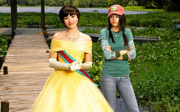 wallpaper of young girl star-Demi Lovato and Selena Gomez,click to download